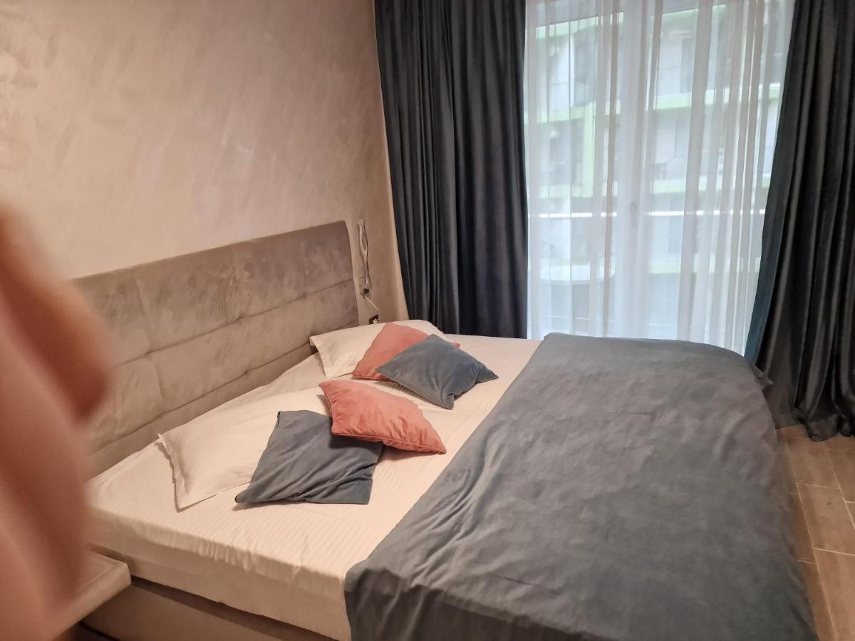 Livia Apartment นาโวดาริ ภายนอก รูปภาพ