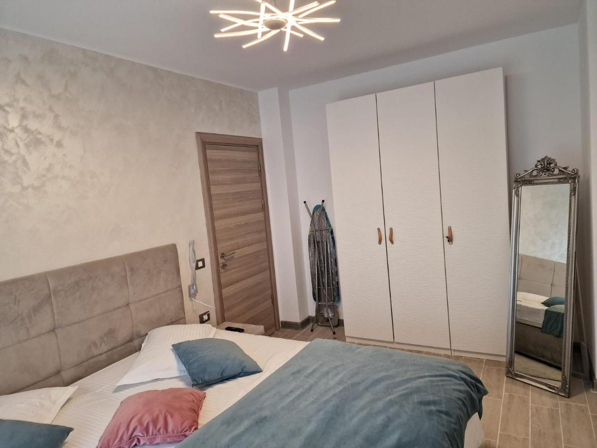 Livia Apartment นาโวดาริ ภายนอก รูปภาพ